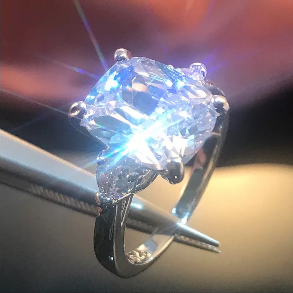 New 925 Silver Sapphire Ring - Picture 5 of 5
